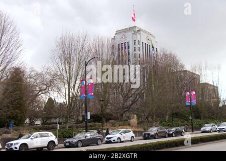 Vancouver, Canada - le 17 février 2020 : vue sur l'édifice de l'hôtel de ville de Vancouver dans le centre-ville de Vancouver à la journée ensoleillée Banque D'Images