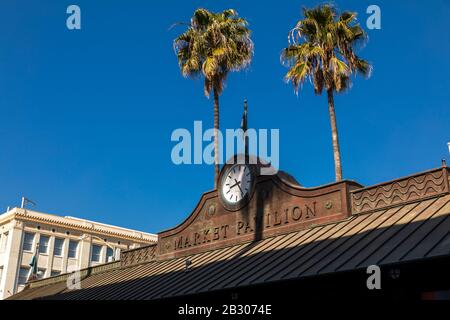 Santa Monica, Californie - 15 février 2020 : l'extérieur de Caffe Bella à la promenade Santa Monica 3ème Street, CA. Banque D'Images