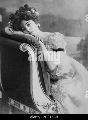 Geneviève Lantelme par Léopold-Émile Reutlinger - 004-b. Banque D'Images