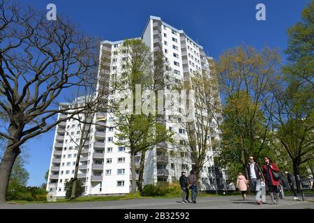 Wohnhaus, Greenwichpromenade, Tegeler See, Tegel, Reinickendorf, Berlin, Deutschland Banque D'Images