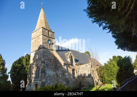 Église paroissiale du village de Saint Michael et De Tous les Anges, Hilperton, Wiltshire, Angleterre, Royaume-Uni Banque D'Images