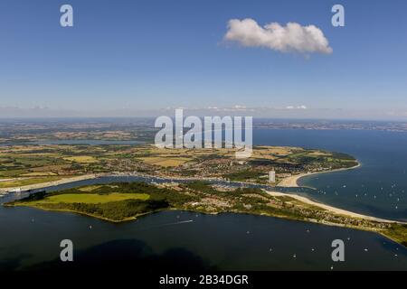 Port de la mer Baltique de Luebeck-Travemuende à l'embouchure de la rivière Trave dans la baie de Luebeck, 12.08.2012, vue aérienne, Allemagne, Schleswig-Holstein, Luebeck Banque D'Images