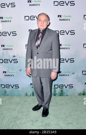 Los Angeles, États-Unis. 02 mars 2020. Zach Grenier lors de la première des miniseries FX/Hulu 'devs' aux cinémas ArcLight. Los Angeles, 02/03/2020 Crédit: Dpa/Alay Live News Banque D'Images