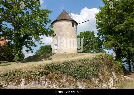 Moulin français au soleil Domme Dorodgne France Banque D'Images