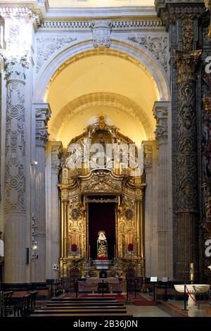 Espagne, Andalousie, Séville, district de luzerne, Iglesia colegial del Divino Salvador (Église Saint-Sauveur), retable baroque Banque D'Images