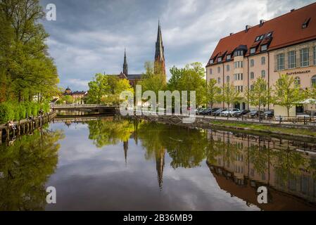 Suède, Suède Centrale, Uppsala, Cathédrale Domkyrka, Réflexion Banque D'Images