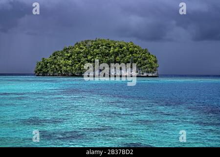 Indonésie, Papouasie, Raja Ampat, Archipel De Wayag Banque D'Images