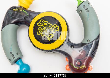 Jeu Rétro Pour Ordinateur De Poche Hasbro Bop It Extreme 2 Banque D'Images