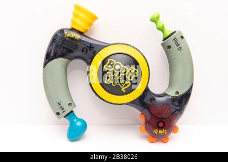 Jeu Rétro Pour Ordinateur De Poche Hasbro Bop It Extreme 2 Banque D'Images