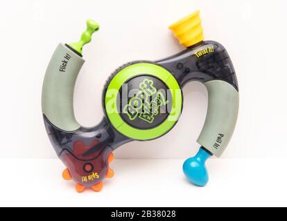 Jeu Rétro Pour Ordinateur De Poche Hasbro Bop It Extreme 2 Banque D'Images