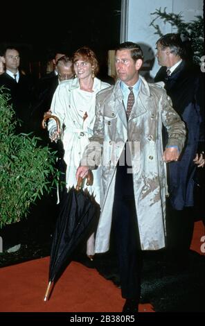 Sarah, Duchesse de York et Prince Charles arrivent à un concert Luciano Pavarotti à Hyde Park, Londres, Angleterre juillet 1991 Banque D'Images