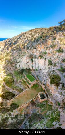 Le monastère de Katholiko (église de St Jean l'Hermit), près du monastère de Gouverneto, la Crète de la Canée Banque D'Images