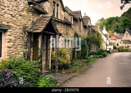 Castle Combe, Angleterre dans les Cotswolds. Banque D'Images