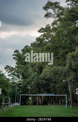 Terrain de sport pour la course en anneau, avec son arc respectif. Un sport Rioplatène Banque D'Images