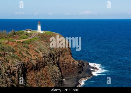 Phare de Kilauea sur la côte nord de Kauai, l'île de jardin d'Hawaï. Banque D'Images