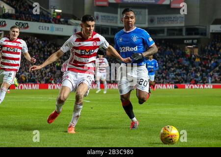 Glasgow, Royaume-Uni. 4 mars 2020. Lors des matchs de première course, Rangers vs Hamilton a été joué au stade Ibrox, stade des Rangers. Après une série de résultats décevants Steven Gerrard, le directeur des Rangers a déclaré qu'il considérait le jeu comme une occasion de « rebondir positivement ». Crédit: Findlay/Alay Live News Banque D'Images