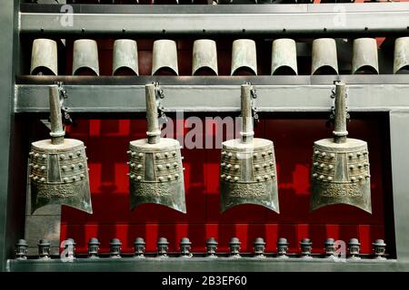 Les carillons chinois sont un instrument de percussion dans la Chine ancienne Banque D'Images