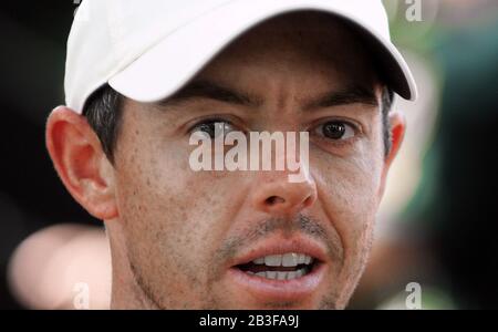 Orlando, États-Unis. 04 mars 2020. Rory McIlroy, golfeur professionnel d'Irlande du Nord, classé numéro un au monde, répond aux questions des médias lors de la ronde pro-Am à l'invitation Arnold Palmer présentée par Mastercard au Bay Hill Club & Lodge. Crédit: Sopa Images Limited/Alay Live News Banque D'Images