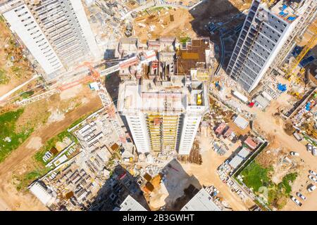 Grand chantier de construction de bâtiments résidentiels, image aérienne. Banque D'Images