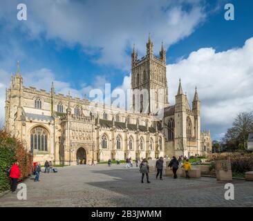 La cathédrale de Gloucester est un lieu de culte chrétien depuis plus de 1 300 ans et c'est là que William le Conquérant a ordonné le livre de Domesday et Henry Banque D'Images