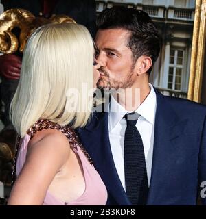 Hollywood, États-Unis. 05 mars 2020. (Dossier) Katy Perry S'Attend À Ce Que First Baby Avec Fiance Orlando Bloom. Katy Perry a révélé qu'elle attend un bébé avec son fiancé Orlando Bloom. Hollywood, LOS ANGELES, CALIFORNIE, États-Unis - 21 AOÛT : la chanteuse Katy Perry et le fiancé/acteur Orlando Bloom arrivent à la première de Los Angeles De la "Carnival Row" d'Amazon qui s'est tenue au cinéma chinois IMAX TCL le 21 août 2019 à Hollywood, Los Angeles, Californie, États-Unis. (Photo De Xavier Collin/Image Press Agency) Crédit: Image Press Agency/Alay Live News Banque D'Images