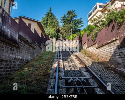 Italie, Ombrie, vue depuis le funiculaire d'Orvieto Banque D'Images