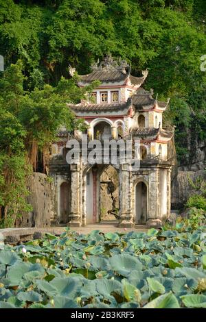 Bich Dong Pagode, Ninh Binh , Vietnam Banque D'Images