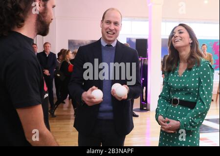 Le duc et la duchesse de Cambridge lors d'un événement spécial au restaurant Tribeton à Galway pour regarder vers la ville qui accueille la capitale européenne de la culture en 2020. Banque D'Images