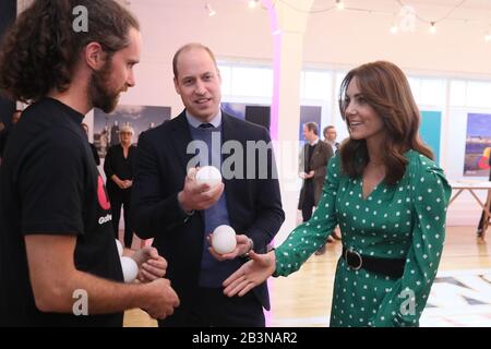 Le duc et la duchesse de Cambridge lors d'un événement spécial au restaurant Tribeton à Galway pour regarder vers la ville qui accueille la capitale européenne de la culture en 2020. Banque D'Images