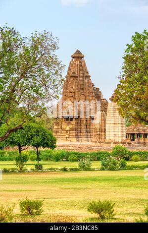 Temple de Visvanatha, Groupe des monuments de Khajuraho, site classé au patrimoine mondial de l'UNESCO, état de Madhya Pradesh, Inde, Asie Banque D'Images