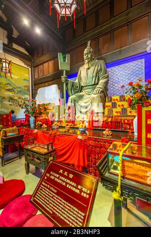 Vue Sur Le Palais D'Emporor Yu Dans Le Temple Bouddhiste D'Arhat, Le District De Yuzhong, Chongqing, Chine, Asie Banque D'Images