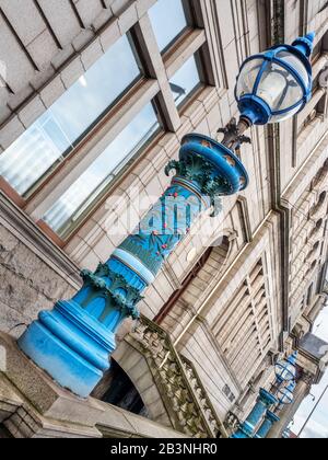 Le bâtiment de la bibliothèque centrale d'Aberdeen, situé sur Rosemount Viaduct, a été inauguré en 1892 par Andrew Carnegie à Aberdeen, en Écosse Banque D'Images