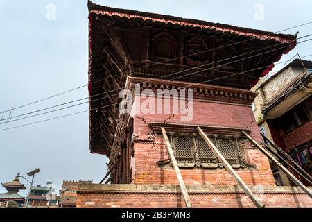 Temple De Mahadev Parvati Sur La Place Durbar À Katmandou, Au Népal Banque D'Images