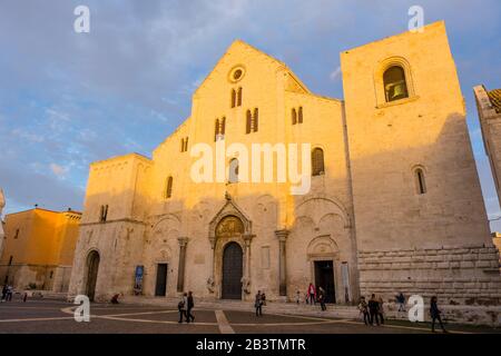 Basilique San Nicola, Largo Abate Elia, Vieux Quartier, Bari, Pouilles, Italie Banque D'Images