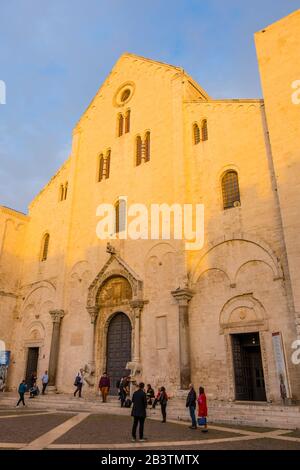 Basilique San Nicola, Largo Abate Elia, Vieux Quartier, Bari, Pouilles, Italie Banque D'Images