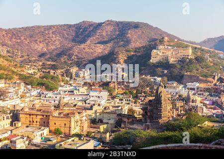 Inde ville Amer et Jagat Shiromani Temple, vue aérienne Banque D'Images