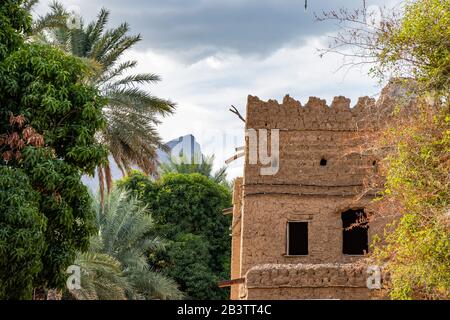 Dans la vieille ville historique de Bait al safah à Al Hamra près de Nizwa en Oman Banque D'Images