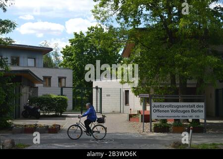 La JVA, Hakenfelde Niederneuendorfer Allee, Hakenfelde, Spandau, Berlin, Deutschland Banque D'Images