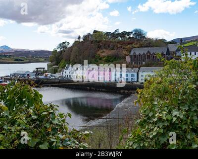 Portree cottages colorés L'île de Skye Le Inner Hebrides Scotland UK. Banque D'Images