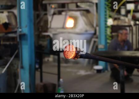 Démonstration de glassmaking à Fakenham, dans le nord de Norfolk Banque D'Images