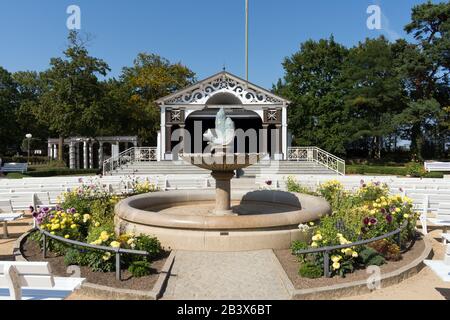 Santé Spa Park / Kurgarten / Kurpark au Seaside Resort Boltenhagen, Mecklembourg-Poméranie occidentale, Allemagne, Europe Banque D'Images