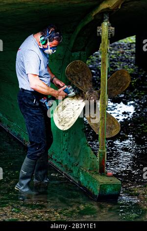 Mevagissey, dont le nom est Lannvorek à Cornish, est un village, un port de pêche et une paroisse civile à Cornwall, en Angleterre. Banque D'Images