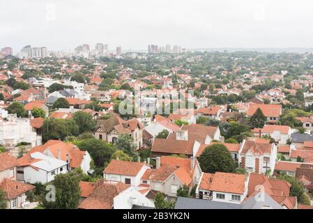 Mar del Plata, Buenos Aires / Argentine; 1 févr. 2017: Panoramique urbain, paysage urbain, vue sur la ville du point de vue de la Tour du réservoir, Torre Tanque Banque D'Images