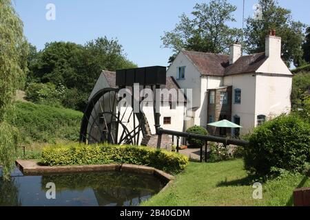 Daniels Water Mill, moulin à farine de travail du XVIIIe siècle, Bridgenorth, Angleterre, Royaume-Uni, Droitwich Spa, Worcester, Angleterre, Royaume-Uni, 08/07/2013, Water Wune Banque D'Images