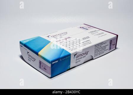 Aimovig (erumab-aooe) 140 mg paquet, nouveau médicament injectable pour la prévention de la migraine, studio, couleur, États-Unis Banque D'Images