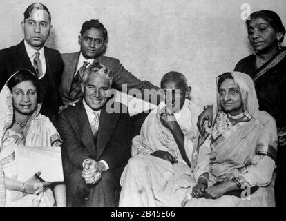 mahatma gandhi avec charles chaplin et d'autres à londres, 1931 Banque D'Images