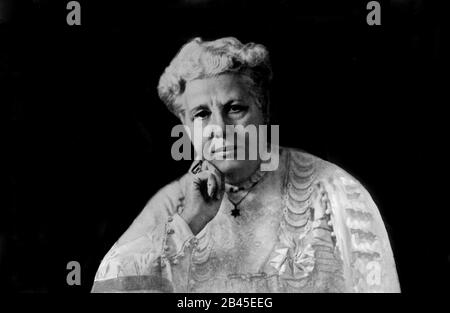 Annie Besant, socialiste britannique, théosophiste, militante des droits des femmes, écrivain, orateur, éducationniste, philanthrope, 1910, Inde, Asie, ancienne image du millésime 1900 Banque D'Images