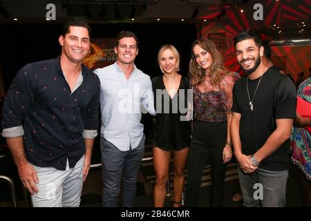 6 mars 2020 : (L-R) JAMIE DORAN, JACKSON GARLICK, JESSIE RENEE WYNTER, EMMA ROACHE et BILLY DIB participant à l'événement « Une Soirée avec Jean-Claude Van Damme » lors de sa tournée australienne au Wesley Conference Center Sydney le 06 mars 2020 à Sydney, Nouvelle-Galles du Sud Australie (Credit image : © Christopher Khoury/Agence Australienne De Presse Via Zuma Wire) Banque D'Images