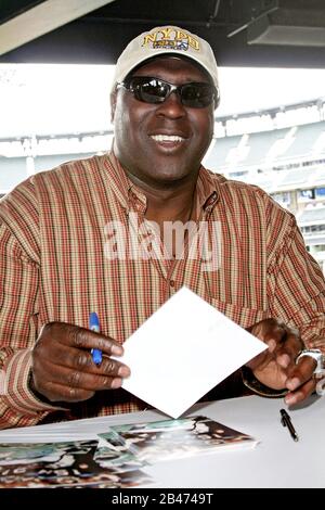New York, NY, États-Unis. 2 Mai 2009. Ancien joueur de la NFL, Ottis Anderson, des New York Giants à la CBS radio New York Expo 2009 à Citi Field. Crédit: Steve Mack/Alay Banque D'Images