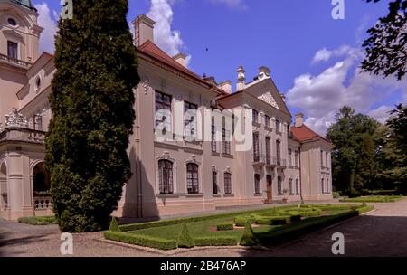 Pologne, province de Lublin, village de Kozlowka, palais de Zamoyskis, XVIIIe siècle Banque D'Images